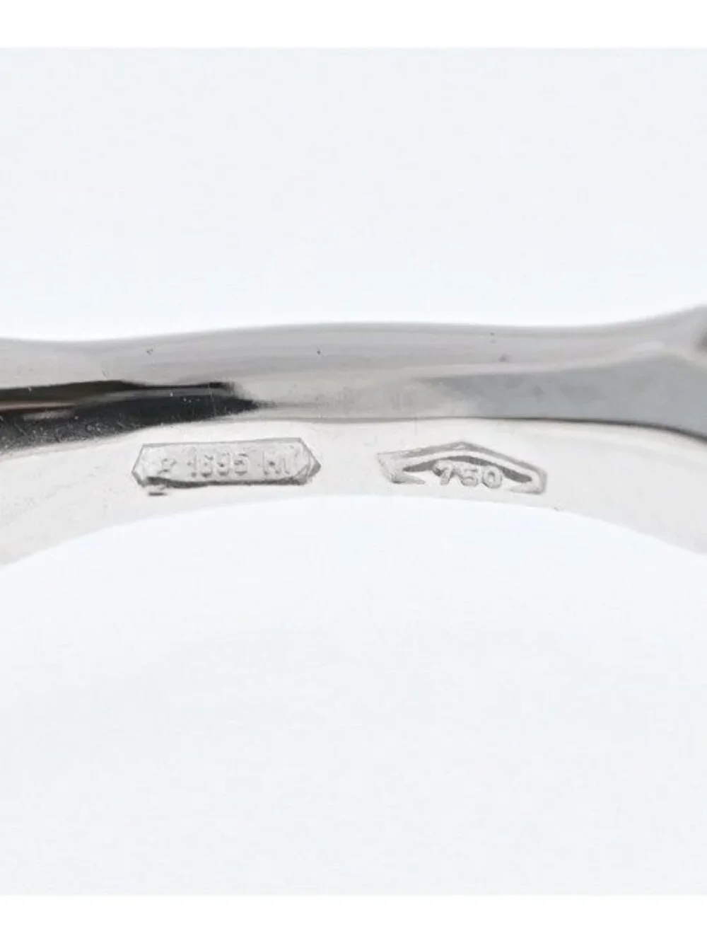 Gucci Ring White Gold